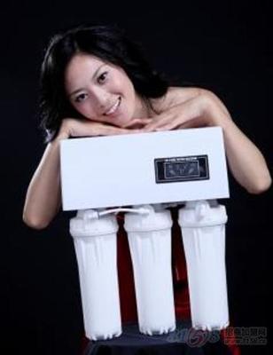 雨露凈水器加盟 專業水處理設備及配件研發品牌，共創凈水事業新未來